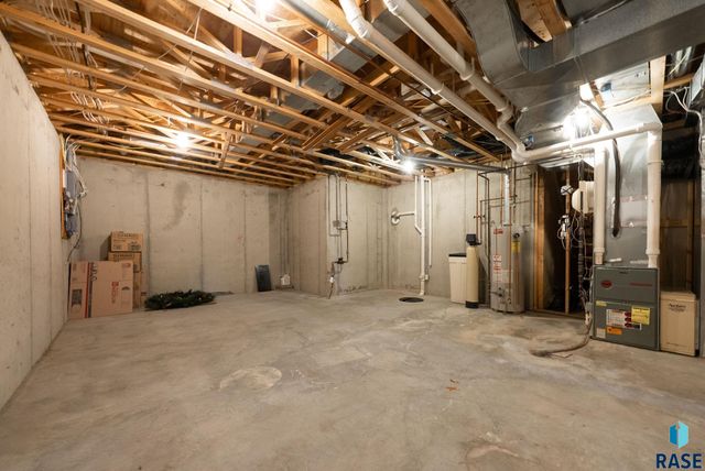 2505 S Big Timber Pl Place, Sioux Falls, SD 57105