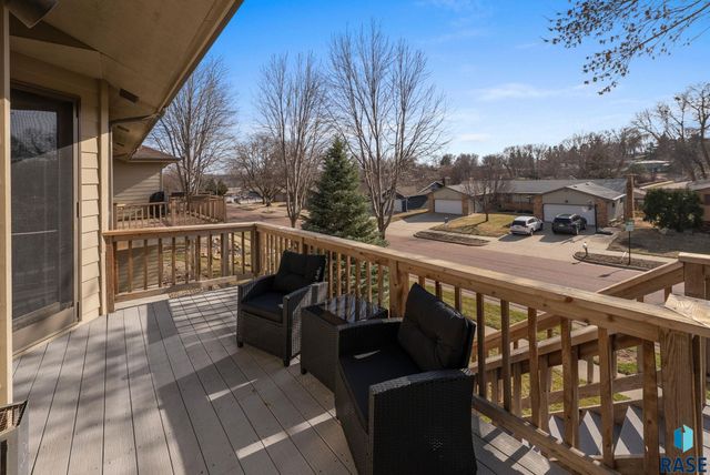 2505 S Big Timber Pl Place, Sioux Falls, SD 57105