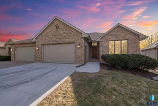 2505 S Big Timber Pl Place, Sioux Falls, SD 57105