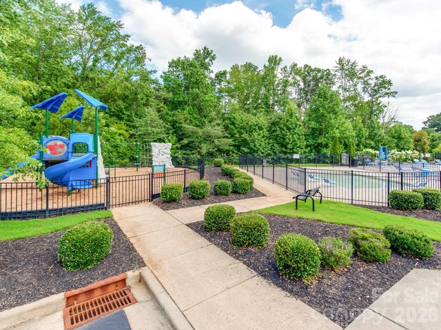 11013 Charmont Place, Huntersville, NC 28078