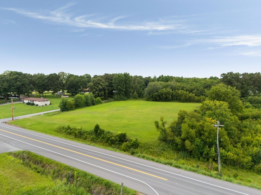 0 Highway 96, Burns, TN 37029