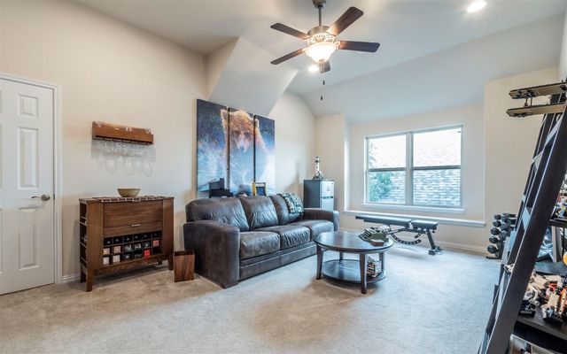 909 Catalina LN, Austin, TX 78737