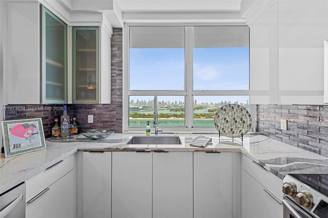 650 West Ave PH09, Miami Beach, FL 33139