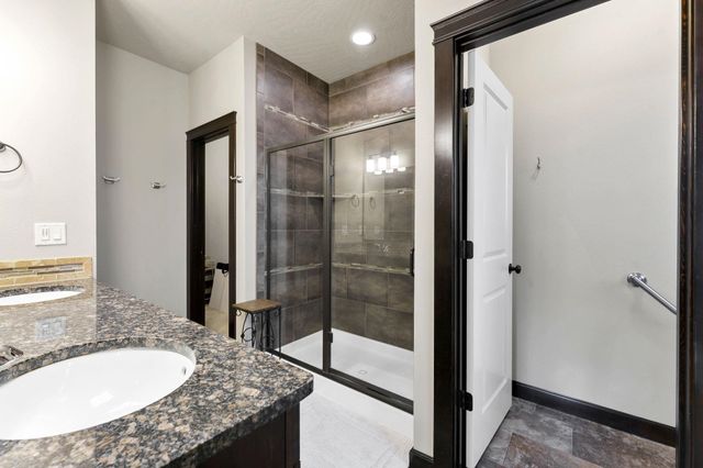 35 S Parkview Ct, Liberty Lake, WA 99019