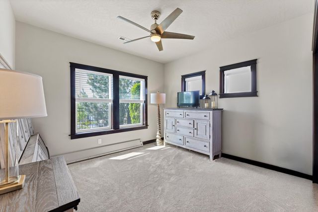 35 S Parkview Ct, Liberty Lake, WA 99019