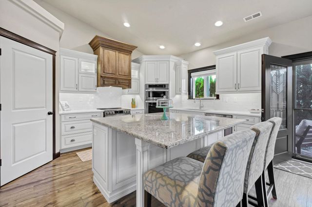 35 S Parkview Ct, Liberty Lake, WA 99019