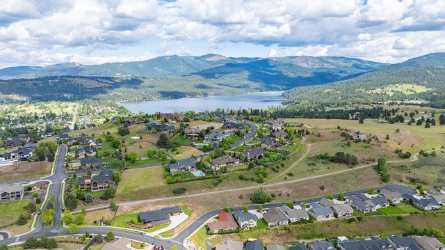 35 S Parkview Ct, Liberty Lake, WA 99019
