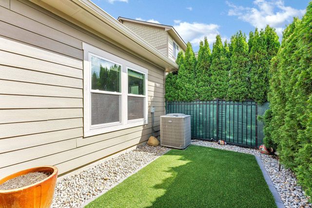 35 S Parkview Ct, Liberty Lake, WA 99019