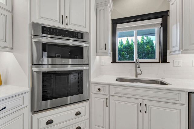 35 S Parkview Ct, Liberty Lake, WA 99019
