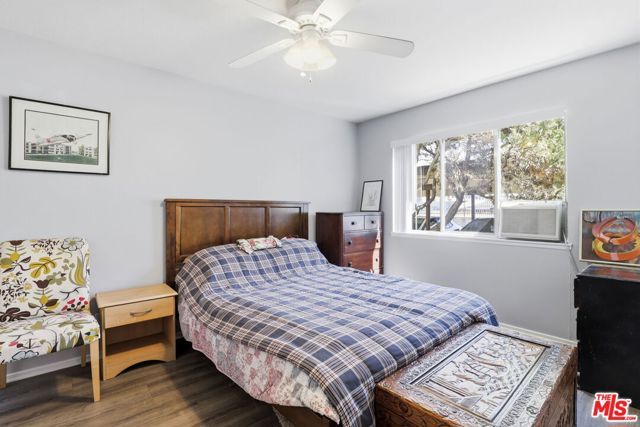 11813 Runnymede Street 30, North Hollywood (los Angeles), CA 91602