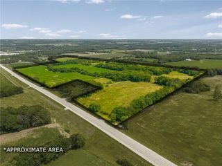 Hospital drive 61.74 Drive, Paola, KS 66071