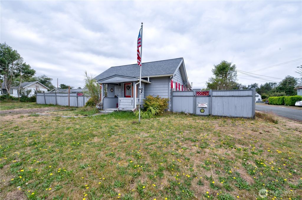 26309 Vernon Avenue, Ocean Park, WA 98640