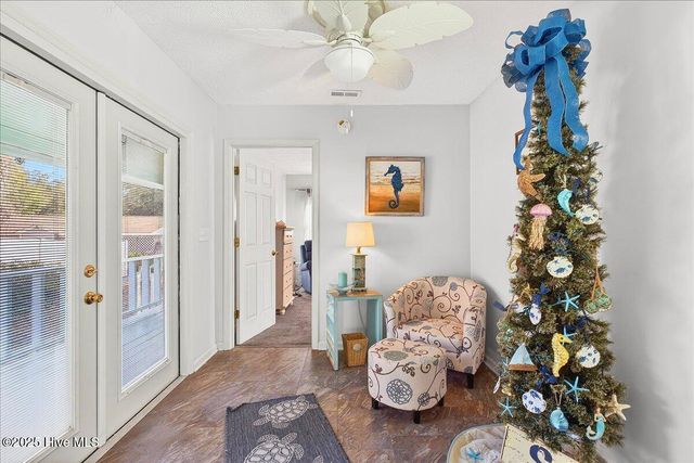 314 NE 39th Street, Oak Island, NC 28465