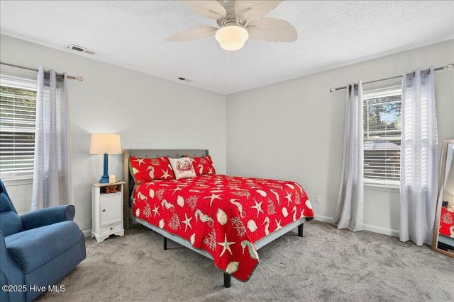 314 NE 39th Street, Oak Island, NC 28465