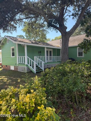 314 NE 39th Street, Oak Island, NC 28465