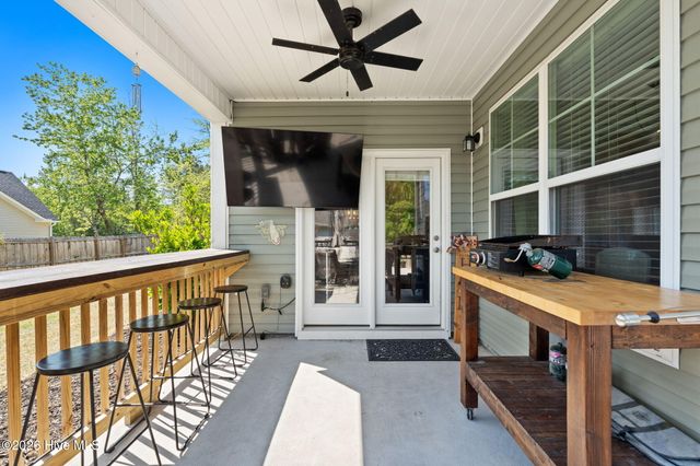 454 Sea Captain Lane SW, Supply, NC 28462