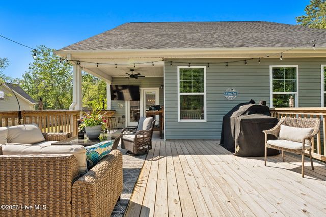 454 Sea Captain Lane SW, Supply, NC 28462