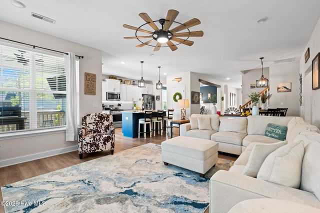 454 Sea Captain Lane SW, Supply, NC 28462