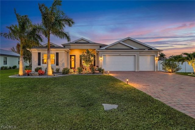 1814 SW 16th TER, Cape Coral, FL 33991