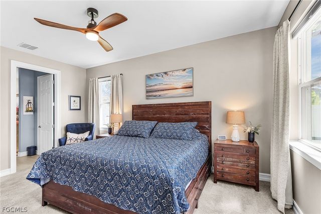 1814 SW 16th TER, Cape Coral, FL 33991