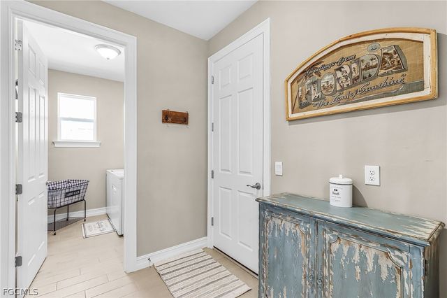 1814 SW 16th TER, Cape Coral, FL 33991