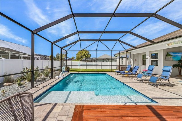 1814 SW 16th TER, Cape Coral, FL 33991