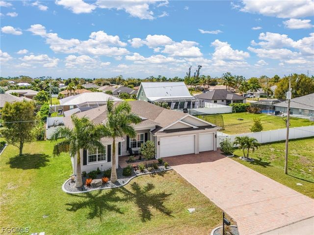 1814 SW 16th TER, Cape Coral, FL 33991