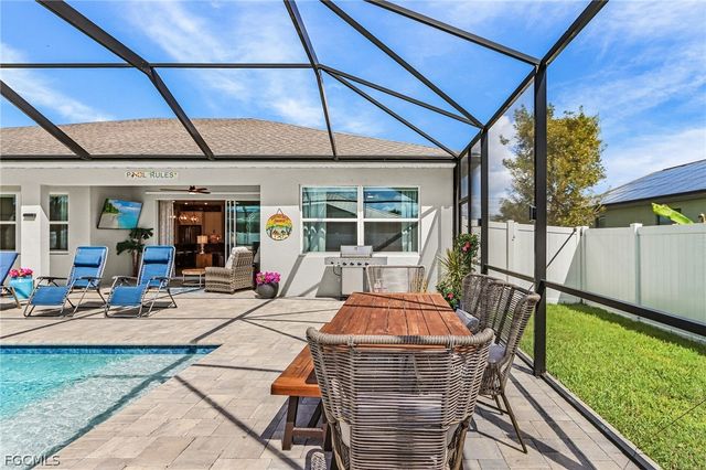 1814 SW 16th TER, Cape Coral, FL 33991