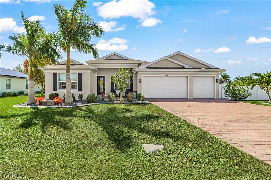 1814 SW 16th TER, Cape Coral, FL 33991