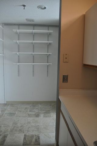 133 Commander Shea Blvd 802, Quincy, MA 02171