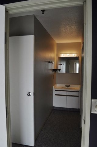 133 Commander Shea Blvd 802, Quincy, MA 02171