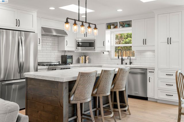 844 Sunset Dr, Livermore, CA 94551