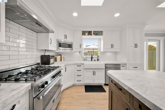 844 Sunset Dr, Livermore, CA 94551