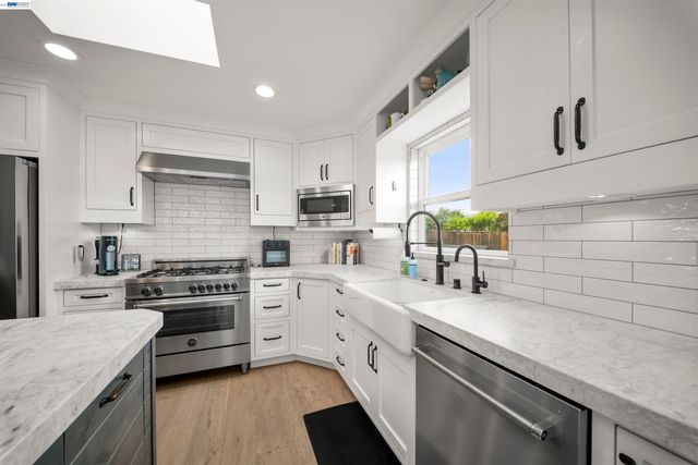 844 Sunset Dr, Livermore, CA 94551