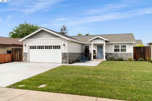 844 Sunset Dr, Livermore, CA 94551
