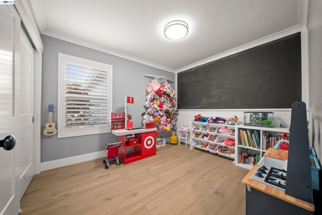 844 Sunset Dr, Livermore, CA 94551