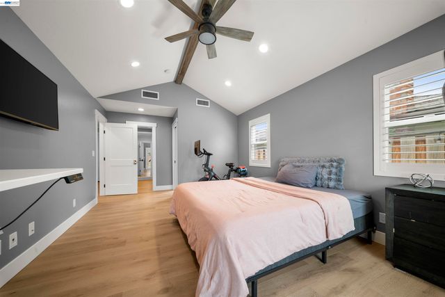 844 Sunset Dr, Livermore, CA 94551