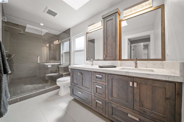 844 Sunset Dr, Livermore, CA 94551