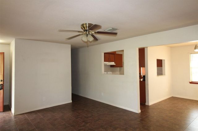 5942 Glen Grove Street, Houston, TX 77396