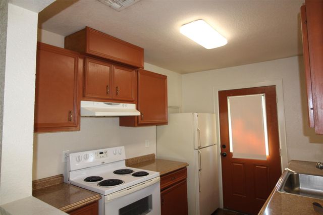 5942 Glen Grove Street, Houston, TX 77396