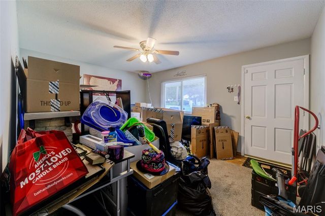 1742 Rose Crest Drive, Hazelwood, MO 63042