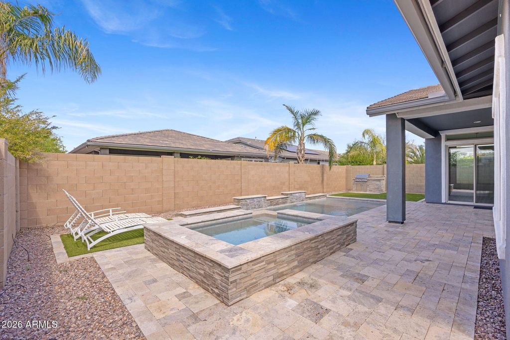 Image 14 of property listing at 2860 E PINTO Drive, Gilbert, AZ 85296
