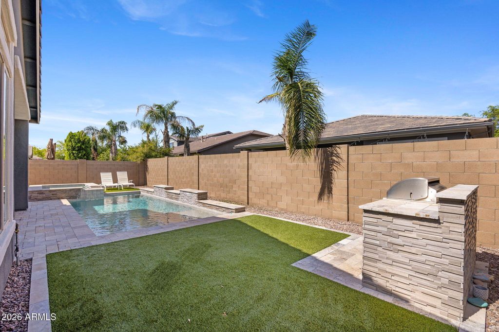 Image 15 of property listing at 2860 E PINTO Drive, Gilbert, AZ 85296