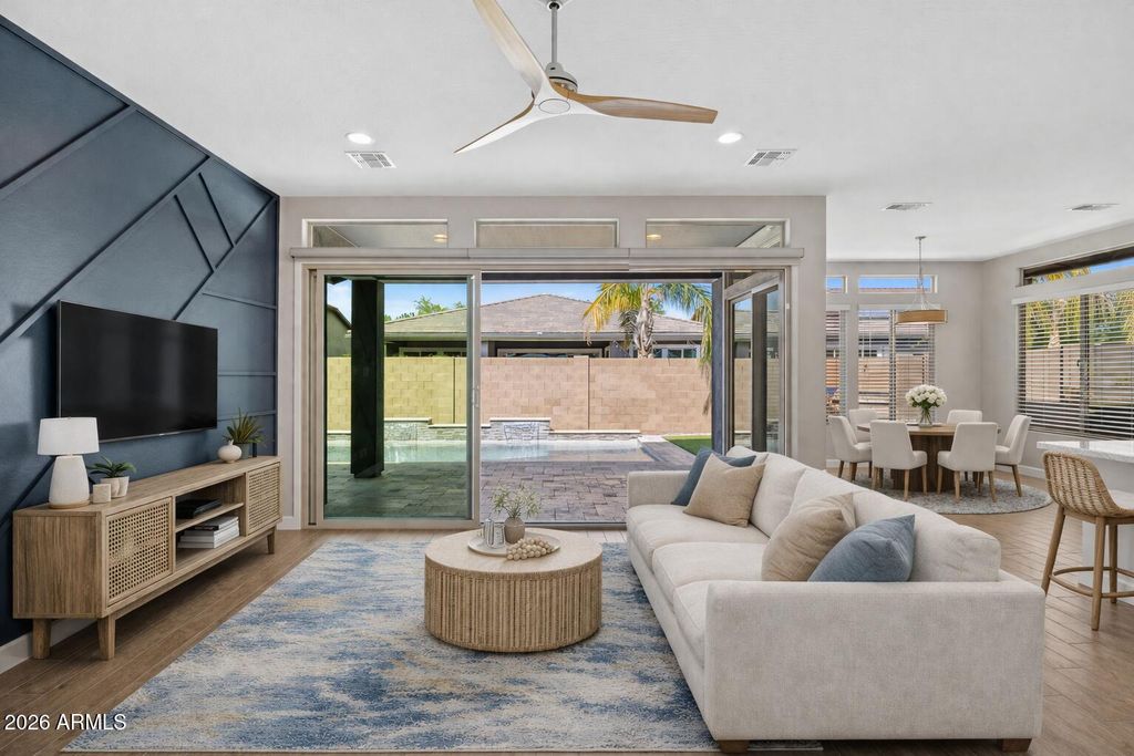 Image 3 of property listing at 2860 E PINTO Drive, Gilbert, AZ 85296