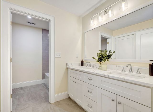 305 Concord Rd 1, Billerica, MA 01821