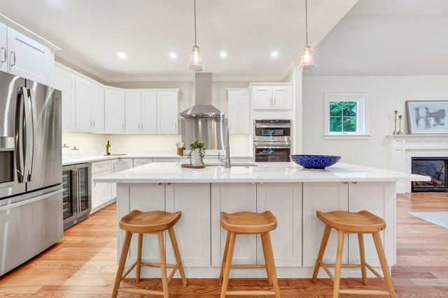 305 Concord Rd 1, Billerica, MA 01821
