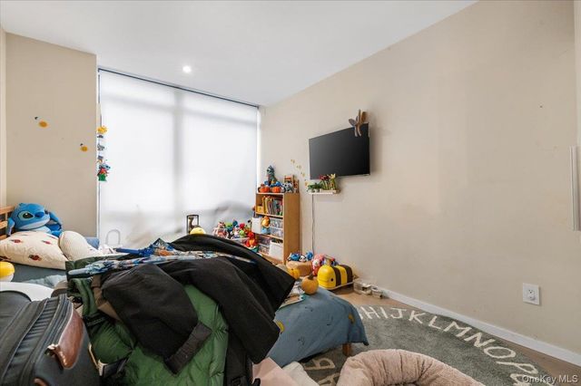 42-50 27th Street 2C, Long Island City, NY 11101