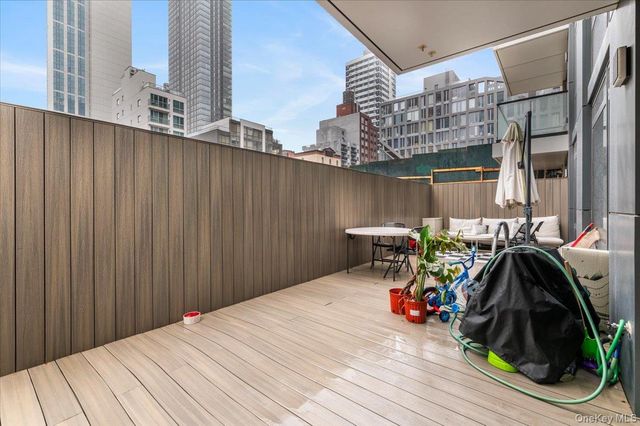 42-50 27th Street 2C, Long Island City, NY 11101