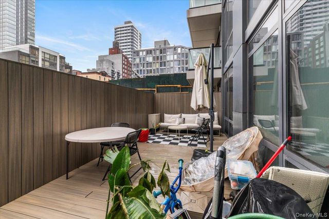 42-50 27th Street 2C, Long Island City, NY 11101