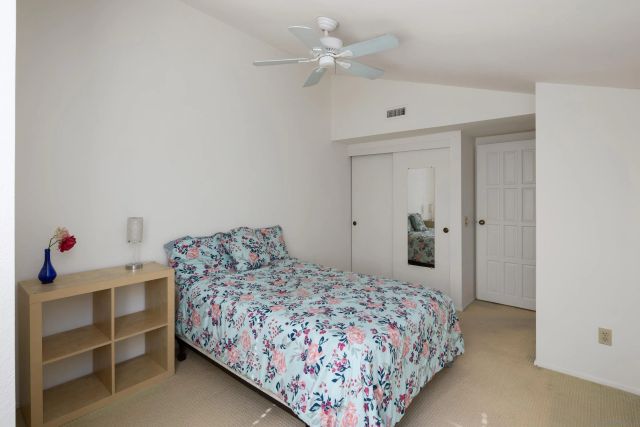 5715 Baltimore Dr 39, La Mesa, CA 91942